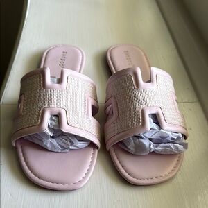 BAMBOO Pink Slide Sandals with H Design